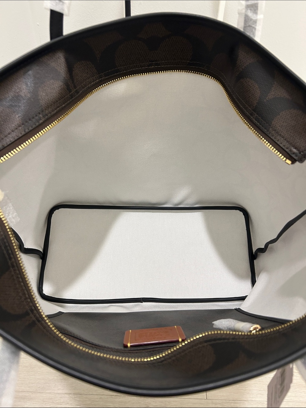 Coach (NWT) Large City Tote Bag In Maxi Signature Canvas - Picture 6 of 15